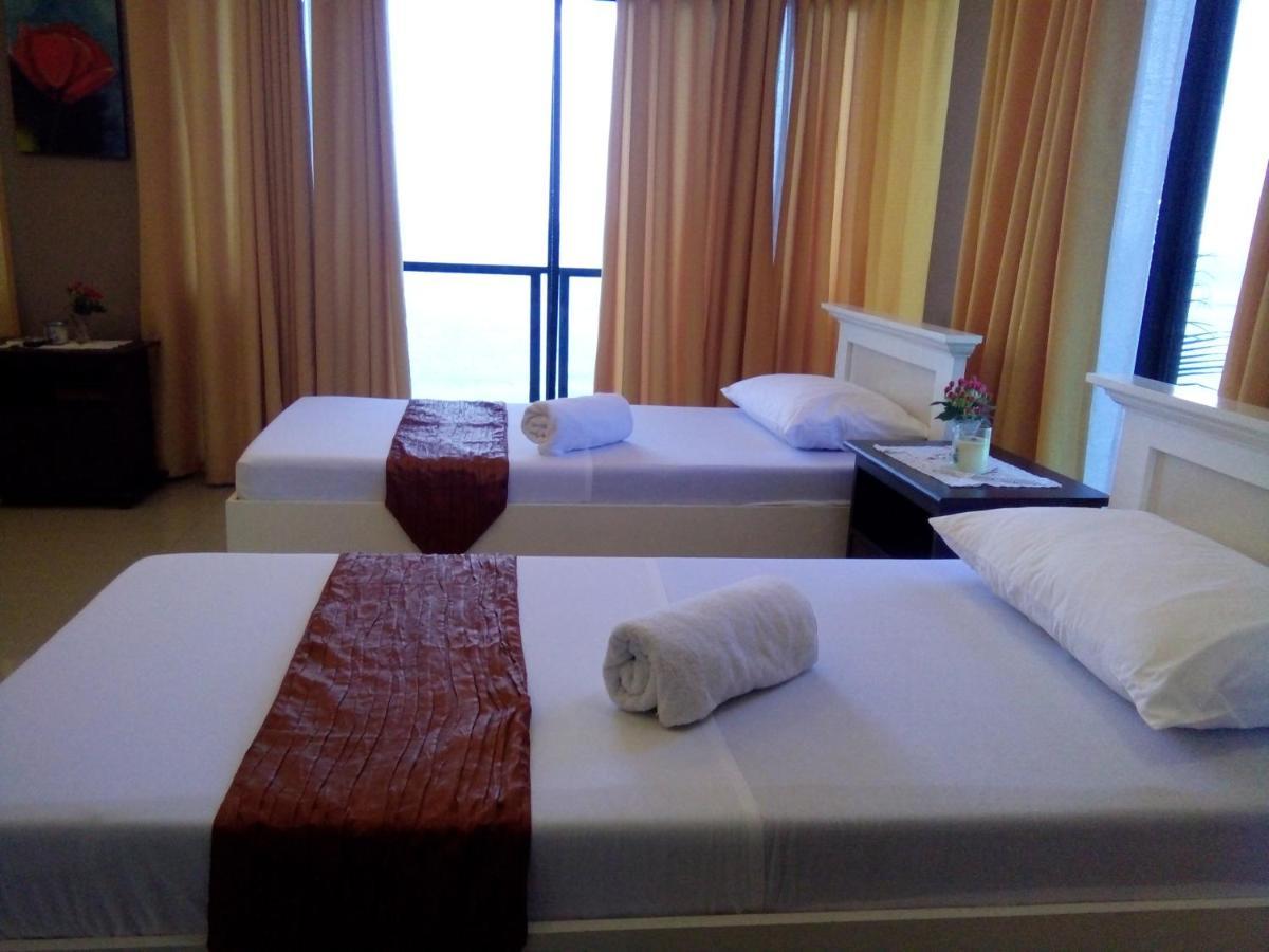 Cliff Haven Resort Jagna 外观 照片
